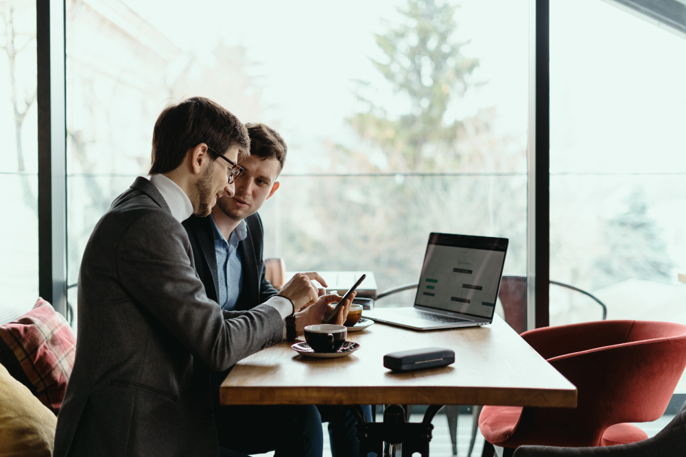 Aturan Hukum Terkait Pemotongan Upah Buruh di Indonesia